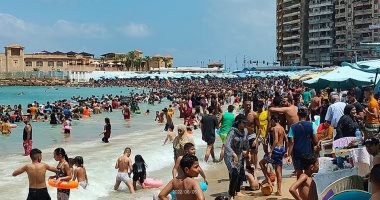 الإسكندرية فى أغسطس.. الشواطئ كامل العدد ونسة الإشغال 100%.. صور