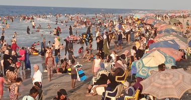 إقبال كبير على مصيف بلطيم.. ورئيس المدينة: وفرنا كل الخدمات للمصطافين.. صور