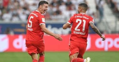 بايرن ميونخ يفتتح حملة الدفاع عن لقب الدوري الألماني بسداسية ضد فرانكفورت
