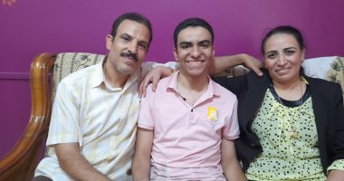 الرابع على الجمهورية في الثانوية العامة: "حققت حلمي بالالتحاق بكلية الطب".. فيديو وصور