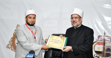 وزير الأوقاف يشيد بالبرنامج الصيفى للطفل ويطلق مجالس الإقراء على كبار العلماء