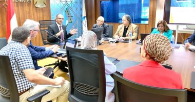 نائب وزير الإسكان يؤكد أهمية تعزيز قدرات العاملين بـ"جهاز تنظيم مياه الشرب"