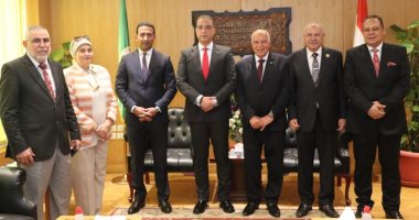 نقابة المعلمين: محافظ الفيوم يوافق على إنشاء مجمع طبى للمعلمين