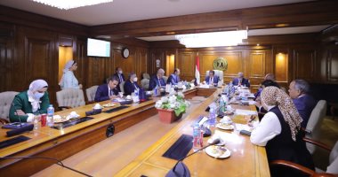 وزير التعليم العالى يرأس اجتماع مجلس إدارة صندوق رعاية المبتكرين والنوابغ