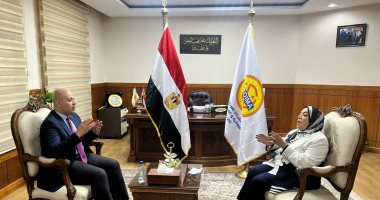 توطين صناعة الدواء.. الصحة: نفذنا مشروعات بـ 2 مليار جنيه.. ألفت غراب: إنتاج أدوية الأورام الحديثة نهاية 2023.. تصنيع 1.5 مليون عبوة محاليل طبية سنويا.. وإنتاج 76 صنفا لعلاج الأورام ببرتوكولات العلاج العالمية