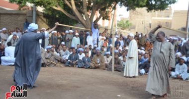 حلقات التحطيب والمديح تسحر القلوب باحتفالات مولد السلطان عبد الجليل.. فيديو