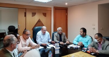 ندوة تثقيفية حول التأمين الصحى الشامل مع ممثلى الفنادق الكبرى بالأقصر.. صور