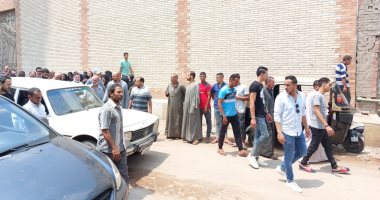 المئات يشيعون جنازة شاب لقى مصرعه غرقا فى نهر النيل بالغربية
