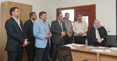 رئيس جامعة دمياط يتفقد التدريب الميدانى لطلاب الحاسبات والذكاء الاصطناعى