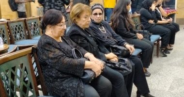 زوج ابنة رجاء حسين: وصيتها ما تلبسوش أسود واقرأوا لى قرآن كتير
