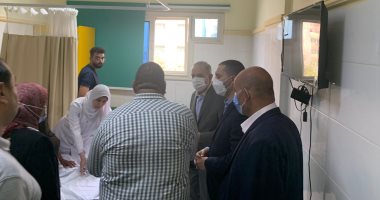محافظ كفر الشيخ يتابع حريقا بالمستشفى العام بسبب ماس كهربائى.. صور