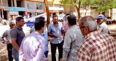 رئيس مدينة الأقصر يتابع أعمال تنفيذ مشروع تطوير موقف البياضية.. صور