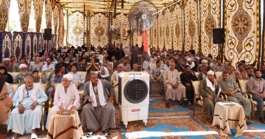 الجيزة تسلم 82 أسرة من متضررى سيول الديسمى بالصف شققا مفروشة.. صور 