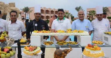 بمشاركة 15 شيفا.. فندق بمرسى علم ينظم مسابقة أجمل تورتة لجذب السياح.. صور 