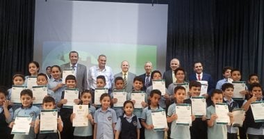 "تعليم كفر الشيخ" يكرم 154 طالبا وطالبة من المتميزين بالمسابقات العلمية الدولية