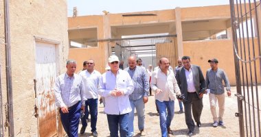 مدير بيطرى الأقصر يتفقد مجزر القرنة لإعداد تقرير بالاحتياجات اللازمة.. صور