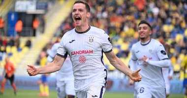 مانشستر سيتي ينهى صفقة ضم الإسباني سيرجيو جوميز