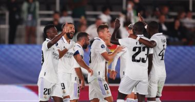 ريال مدريد يتوج بكأس السوبر الأوروبى للمرة الخامسة فى تاريخه.. أنشيلوتي يتجاوز ألقاب جوارديولا.. ويؤكد: بنزيما لاعب عظيم وعليه الذهاب للكرة الذهبية.. وكريم بنزيما يتخطى راؤول فى إنجاز تاريخى مع الملكى.. صور