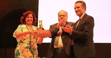 تكريم إلهام شاهين فى مهرجان الفحيص للثقافة والفنون بالأردن (صور)