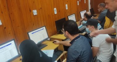 استمرار توافد طلاب الثانوية لتسجيل رغباتهم فى تنسيق المرحلة الأولى بجامعة المنصورة