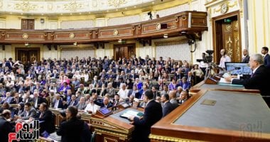 موازنة مصر 23/24 فى أرقام أمام مجلس النواب.. 4 تريليونات و349 مليون جنيه قيمة الاستخدامات.. و11 تريليونا و841 مليارا الناتج المحلى.. و2 ترليون و142 مليار جنيه إيرادات.. و470 مليارا للأجور و529 مليار جنيه للدعم