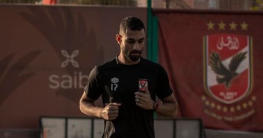 السولية وطاهر يخوضان تدريبات تأهيلية بمران الأهلي.. صور