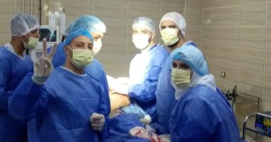 فريق طبي ينجح فى إجراء جراحة تغيير مفصل صناعى لأول مرة بمستشفى أبو حماد بالشرقية