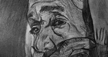 بالقلم الرصاص.. "إسماعيل" يبدع فى رسم البورتريهات
