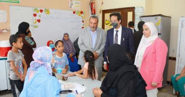 فحص وعلاج 1393 حالة بقافلة جامعة طنطا الطبية بمركز كفر الزيات