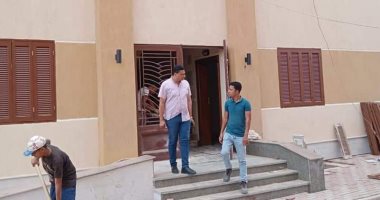 رئيس مدينة الشهداء يتفقد التشطيبات النهائية بـ"سكن كريم" في العزبة الحمراء
