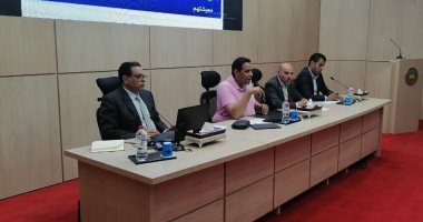 محافظ مطروح يراجع خطط المشروعات المقترحة للتنفيذ ضمن المرحلة الثانية لحياة كريمة