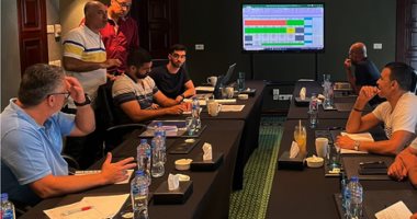 ميكالى يجتمع مع الجهاز المعاون للمنتخب الأولمبى بحضور وائل رياض والحضري وحرب 