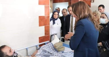 نائب محافظ الجيزة تطمئن على حالة مصابى حادث الكنيسة بالمستشفيات.. صور