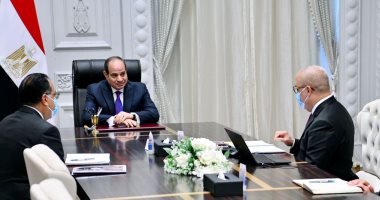 الرئيس السيسى يستعرض الموقف التنفيذى لمشروعات وزارة الإسكان