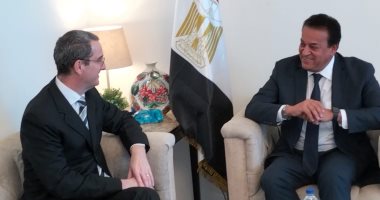 وزير الصحة يستقبل رئيس بعثة اللجنة الدولية للصليب الأحمر لبحث سبل التعاون