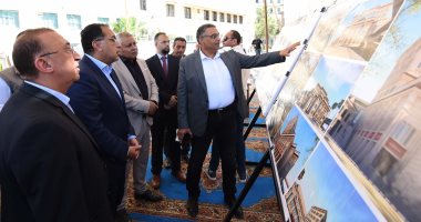 رئيس الوزراء: مشروع تطوير حلقة السمك بالإسكندرية يهدف لزيادة العائد الاقتصادى