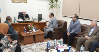محافظ بنى سويف: تسريع وتيرة العمل وتذليل كل العوائق بأعمال محور الفشن