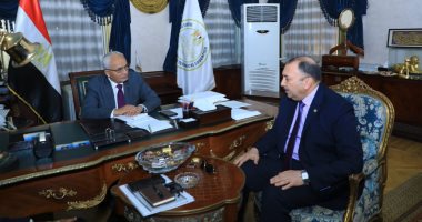وزير التعليم يلتقى مدير منظومة الشكاوى الحكومية الموحدة بمجلس الوزراء
