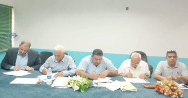 مدير "تعليم الوادى الجديد" يترأس لجنة المقابلات للمتقدمين لشغل الوظائف القيادية