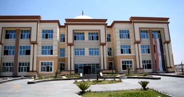 جامعة بنى سويف الأهلية تدخل الخدمة.. انطلاق العمل فى 11 كلية.. المصاريف المقترحة لكلية الطب 85 ألف جنيه و 70 للأسنان و60 ألفا للعلاج الطبيعى و55 للهندسة.. رئيس جامعة بنى سويف: تكلفتها المبدئية 3 مليارات جنيه 