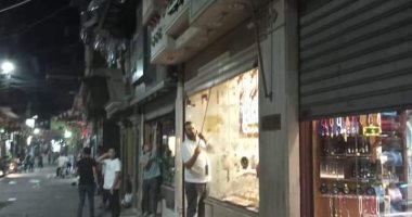 محافظ دمياط تتابع التزام المحال التجارية بالمواعيد الصيفية لترشيد استهلاك الكهرباء
