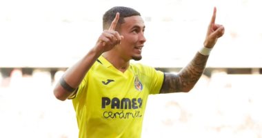 ليفربول يراقب يريمي بينو جناح فياريال ويجهز عرضًا لضمه
