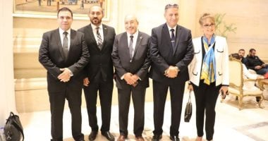 مدحت بركات: نستهدف تقديم رؤية حديثة تلبى مطالب المصريين خلال المشاركة بالحوار الوطنى