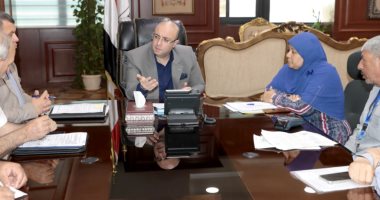 محافظ بنى سويف يوجه بإعادة قيد طالبة بأولى ثانوى مراعاة لظروف والدها المريض