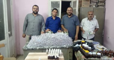 القبض على "معلم حاسب آلى" ينتحل صفة طبيب بمركز طهطا فى سوهاج.. صور