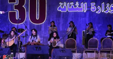 مجدى صابر يكرم نجوم الأوبرا فى أول أيام مهرجان القلعة للموسيقى والغناء.. صور