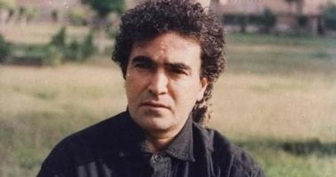 ابن الإعلامى شفيع شلبى يتحدث عن والده الراحل فى حوار مع "اليوم السابع": والدى أول من قدم برنامج ريبورتاج من الشارع.. كان لا يرى ضرورة ارتداء المذيع ملابس رسمية في نشرة الأخبار.. وهذه آخر كلماته قبل وفاته