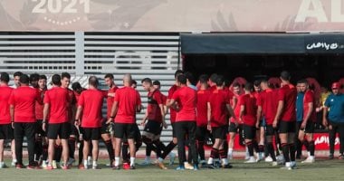 الأهلى يضع الرتوش الأخيرة على خطة مواجهة سيراميكا الليلة