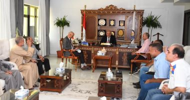 محافظ قنا يعقد اجتماعا عاجلا لحل مشكلة الصرف الصحى بقرية طوخ