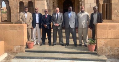 السفير المصرى لدى السودان يستقبل والي الولاية الشمالية